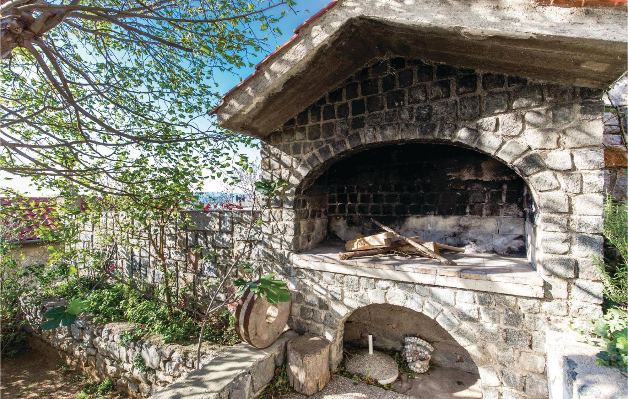 Nice Apartment In Senj With Ethernet Internet Exterior photo