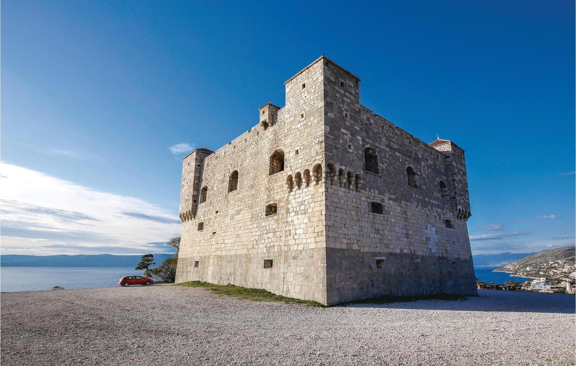 Nice Apartment In Senj With Ethernet Internet Exterior photo